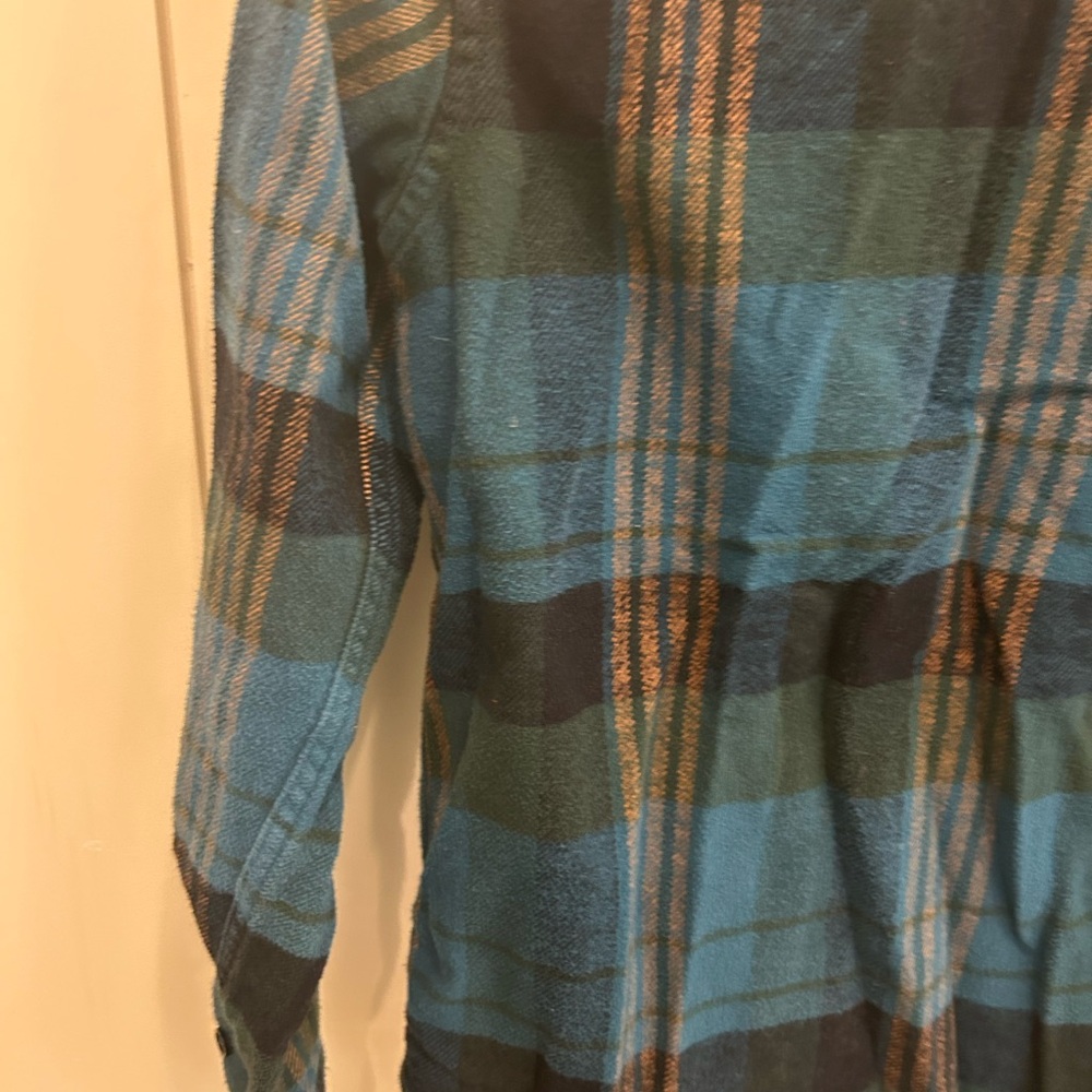 Boys RVCA green flannel shirt - Picture 6 of 6